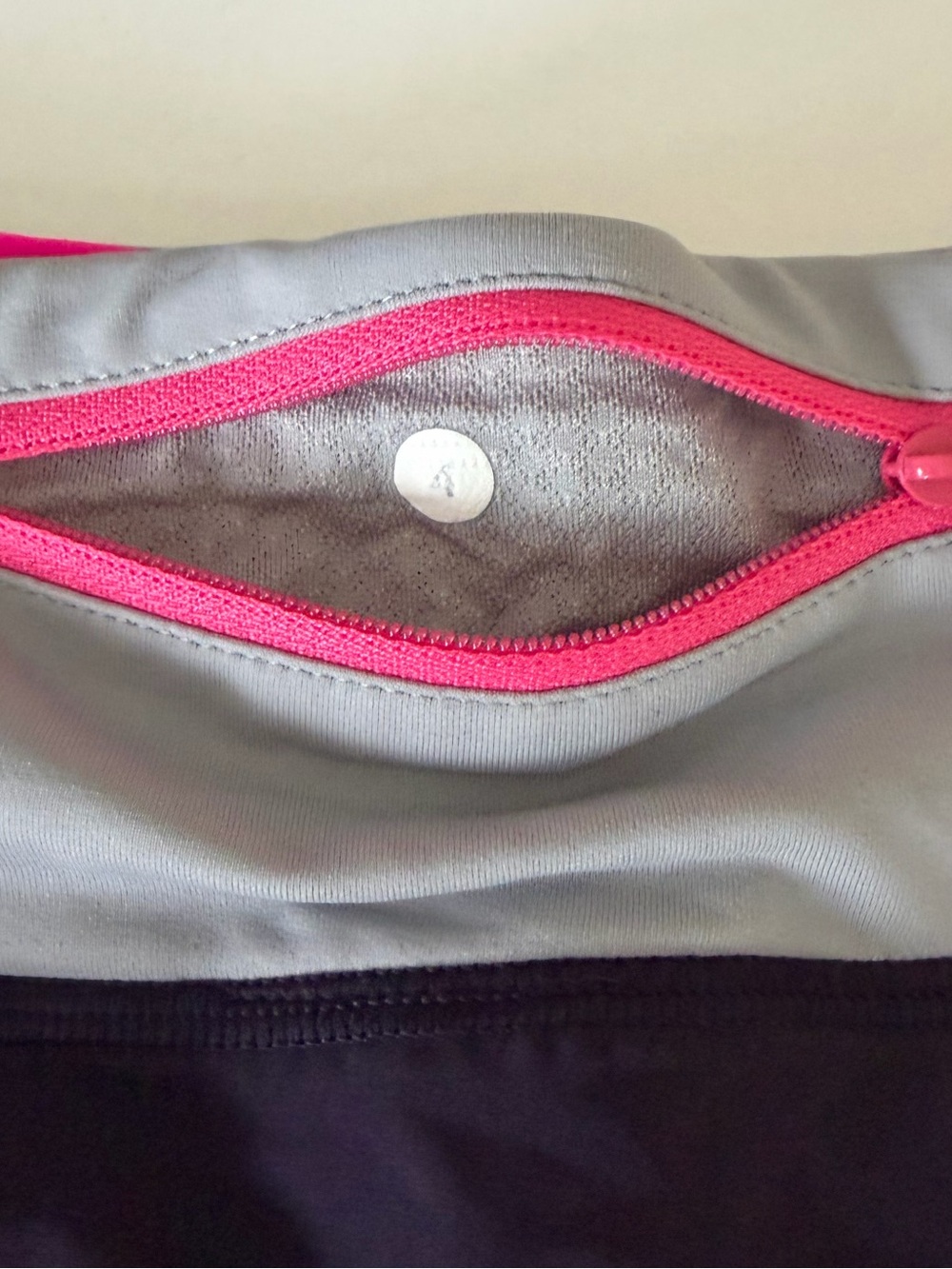 lululemon athletica speed shorts size 4 - Picture 3 of 3